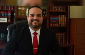 PROLONGACIÓN EN LA PRISIÓN PREVENTIVA. ¿EJERCICIO DE DEFENSA O SATURACIÓN DEL SISTEMA? Francisco García Carrasco