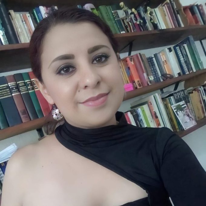 DE CARA AL 8M
CON LOS MONUMENTOS NO. ¿ENTONCES, CON QUÉ SÍ?