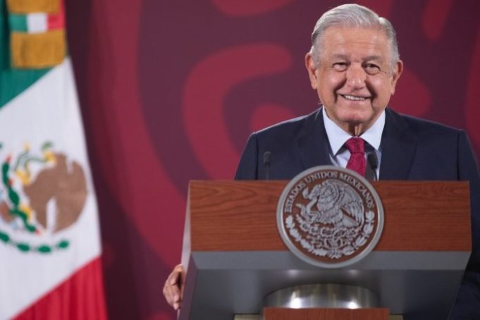 AMLO ACUSA QUE ULTRADERECHA ESTÁ DETRÁS DE CONDENA A MÉXICO COMO PEOR PAÍS PARA PERIODISTAS
