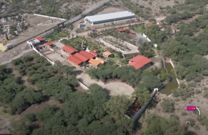 Segundo al mando de policía de CDMX oculta rancho con animales y servicios ilegales