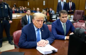 Juez confirma sentencia de 83 millones de dólares contra Trump