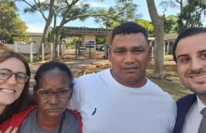 Le condenaron a 170 años por crímenes que no cometió. Sus abogados dicen que podría volver a suceder