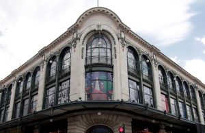 Tribunal ordena a FGR archivar investigación de 720 mdd desviados de la Fundación Mary Street Jenkins