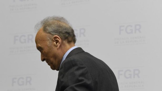 Estafa de la estafa: FGR pide 45 años de prisión para funcionarios que extorsionó