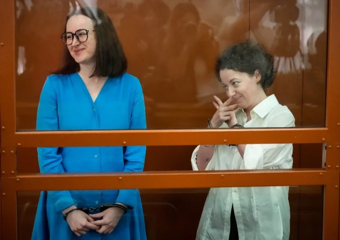 Rusia: condenan a prisión a dos artistas por “apología del terrorismo”