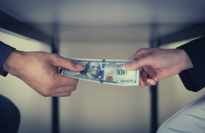 Responsabilidad de los servidores públicos en los delitos de corrupción