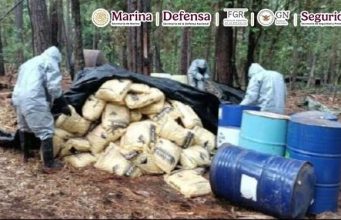 Aseguran en Michoacán toneladas de metanfetaminas Elementos de la Marina aseguran laboratorio de metanfetamina en Michoacán