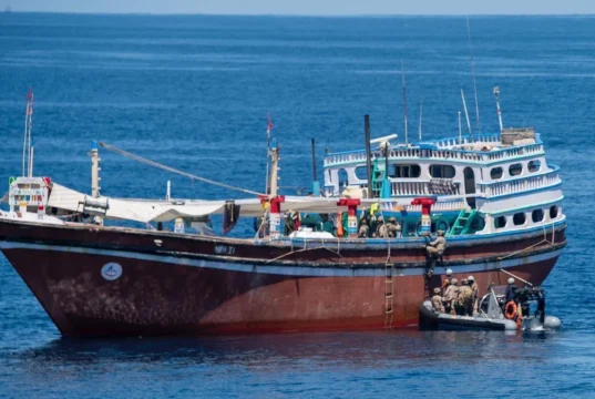 El crimen navega en alta mar: La nueva piratería detrás del comercio mundial