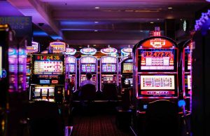 Cuando el delito se sienta a jugar: criminología de las apuestas bajo sospecha